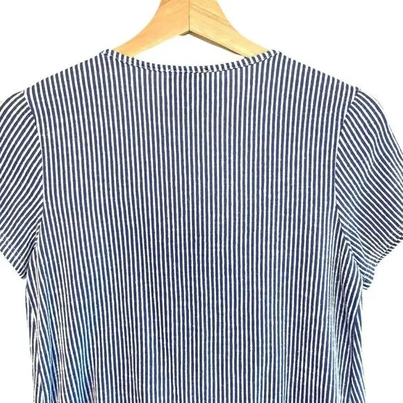 W5 Striped Button and Tie Top - Picture 6 of 7